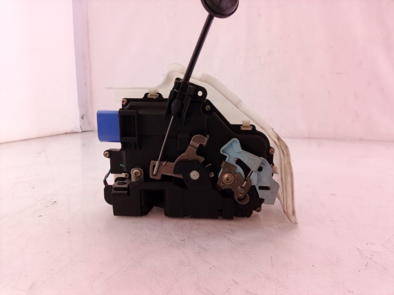 Recambio de cerradura puerta delantera derecha para volkswagen golf v berlina (1k1) conceptline (e) referencia OEM IAM   