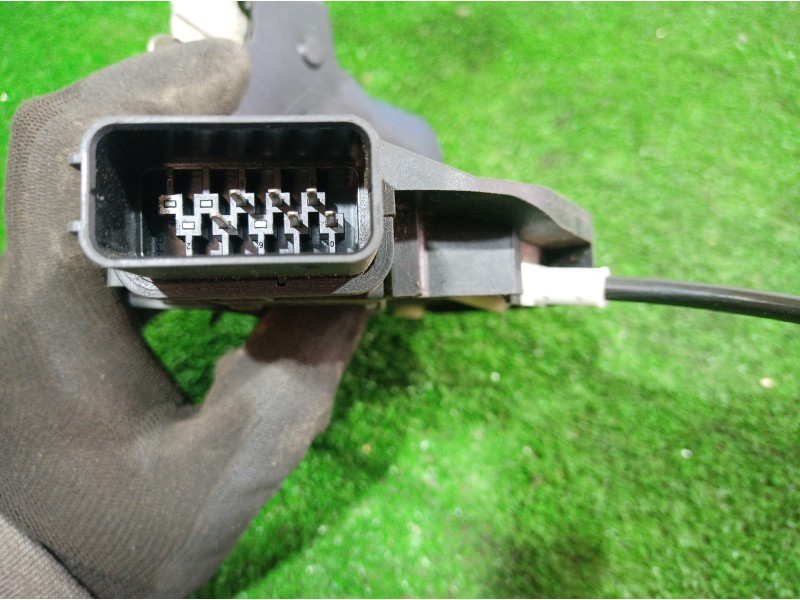 Recambio de cerradura puerta trasera derecha para ford focus berlina (cak) referencia OEM IAM 4M5AR26412BB 4M5AR26412BB 4M5AR264