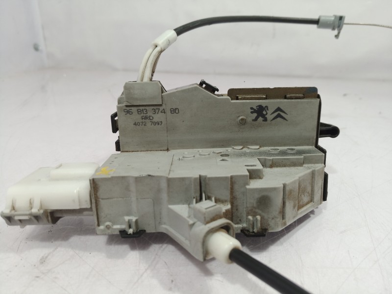 Recambio de cerradura puerta trasera derecha para peugeot 407 st confort referencia OEM IAM 9681337480 9681337480 9681337480