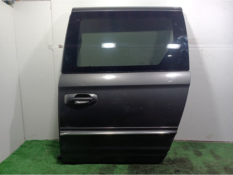 Recambio de puerta lateral corredera izquierda para chrysler grand voyager limited referencia OEM IAM   