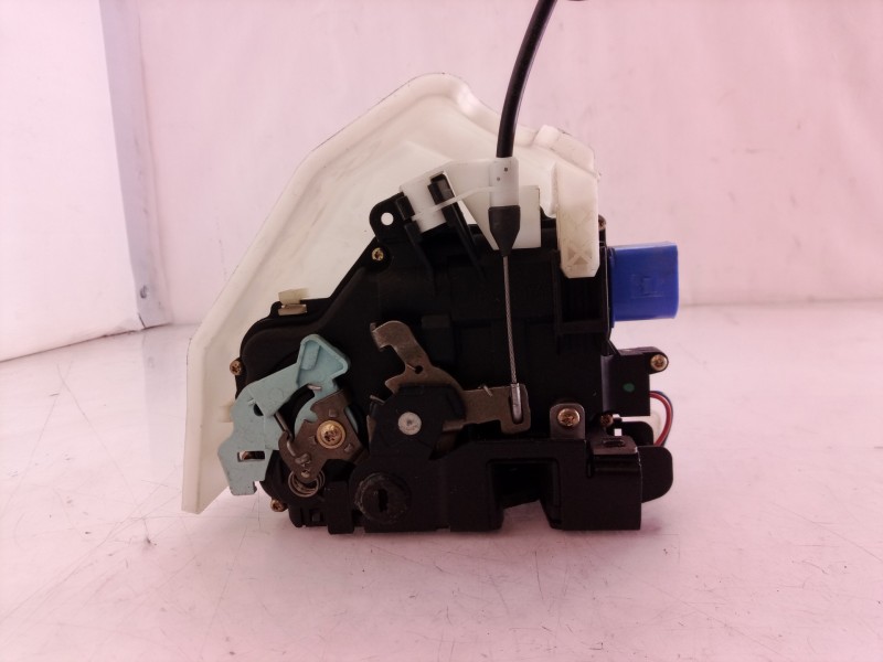 Recambio de cerradura puerta trasera izquierda para volkswagen golf v berlina (1k1) conceptline (e) referencia OEM IAM   