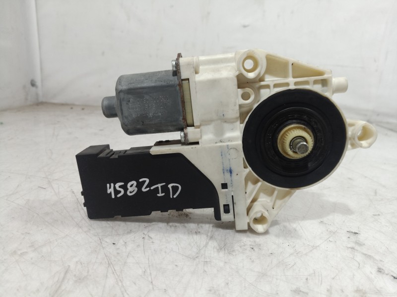 Recambio de motor elevalunas delantero izquierdo para peugeot 407 st confort referencia OEM IAM 9663036680 9663036680 9663036680