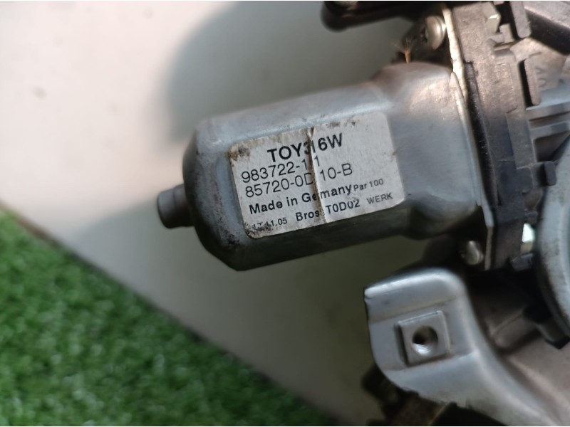 Recambio de elevalunas delantero izquierdo para toyota yaris (ksp9/scp9/nlp9) referencia OEM IAM 9837221 983712100 857020F010