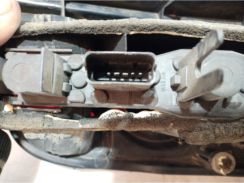 Recambio de piloto trasero izquierdo para nissan micra (k12e) acenta referencia OEM IAM   