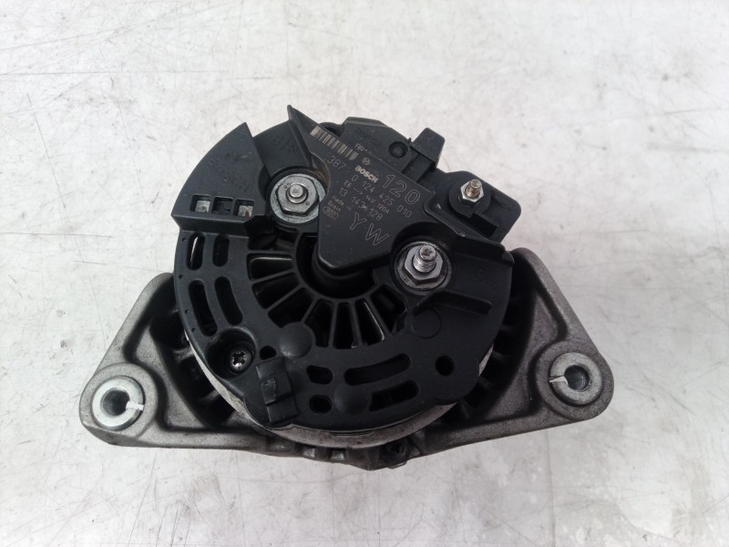 Recambio de alternador para opel corsa c sri referencia OEM IAM 0124425010 0124425010 13143128