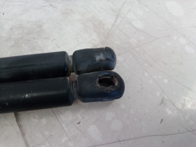 Recambio de amortiguadores maletero / porton para opel corsa c sri referencia OEM IAM   