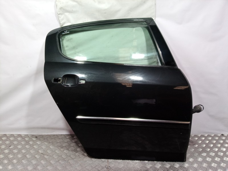 Recambio de puerta trasera derecha para peugeot 407 st confort referencia OEM IAM   