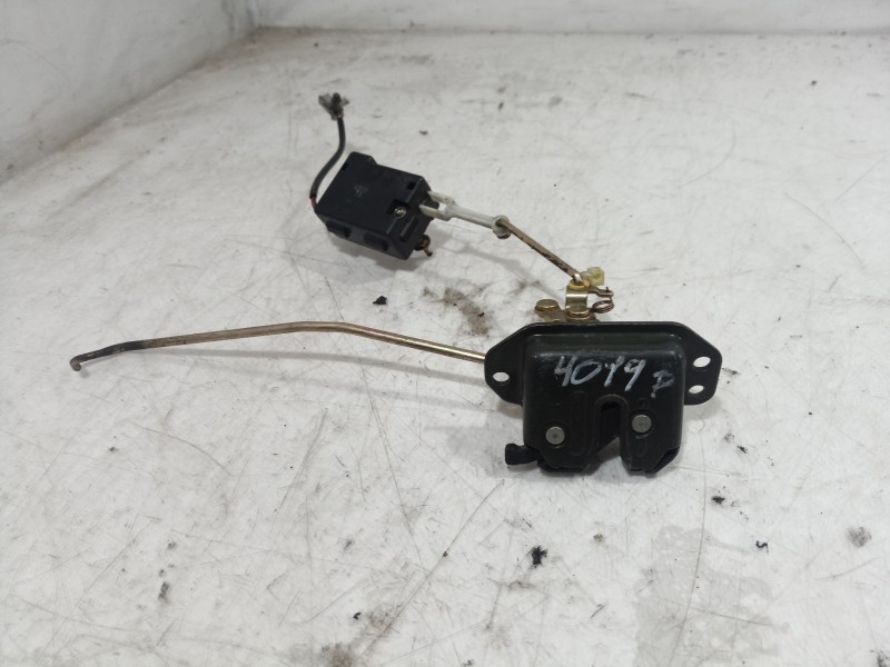 Recambio de cerradura maletero / porton para daewoo kalos 1.4 cat referencia OEM IAM   