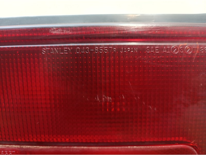 Recambio de piloto trasero derecho para mitsubishi colt (cj0) 1300 glx referencia OEM IAM 0438557R 0438557R 0438557