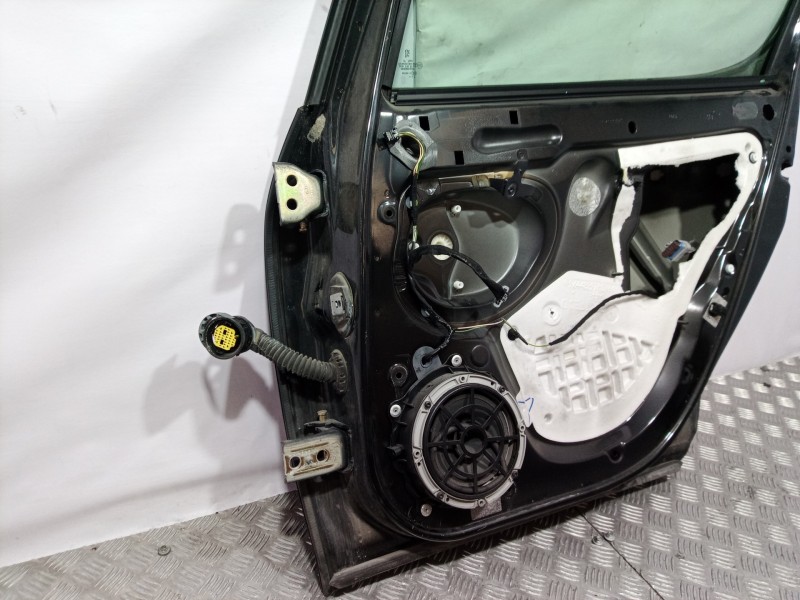 Recambio de puerta trasera derecha para peugeot 407 st confort referencia OEM IAM   