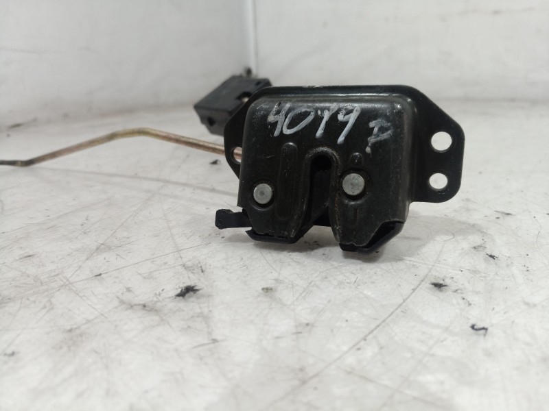 Recambio de cerradura maletero / porton para daewoo kalos 1.4 cat referencia OEM IAM   