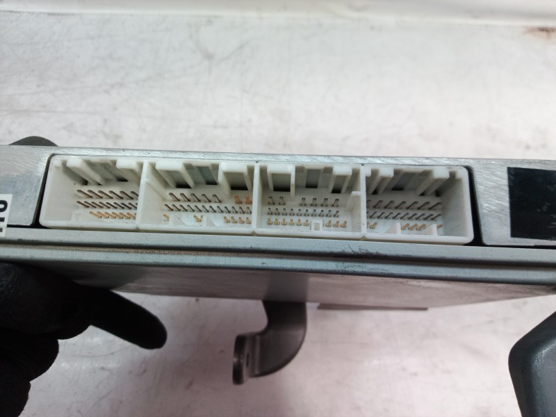 Recambio de centralita motor uce para toyota prius (nhw20) basis referencia OEM IAM 8966147110 8966147110 2751001633