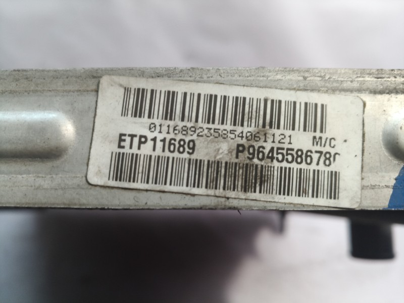 Recambio de radiador agua para peugeot 407 st confort referencia OEM IAM P9645586780 P9645586780 P9645586780