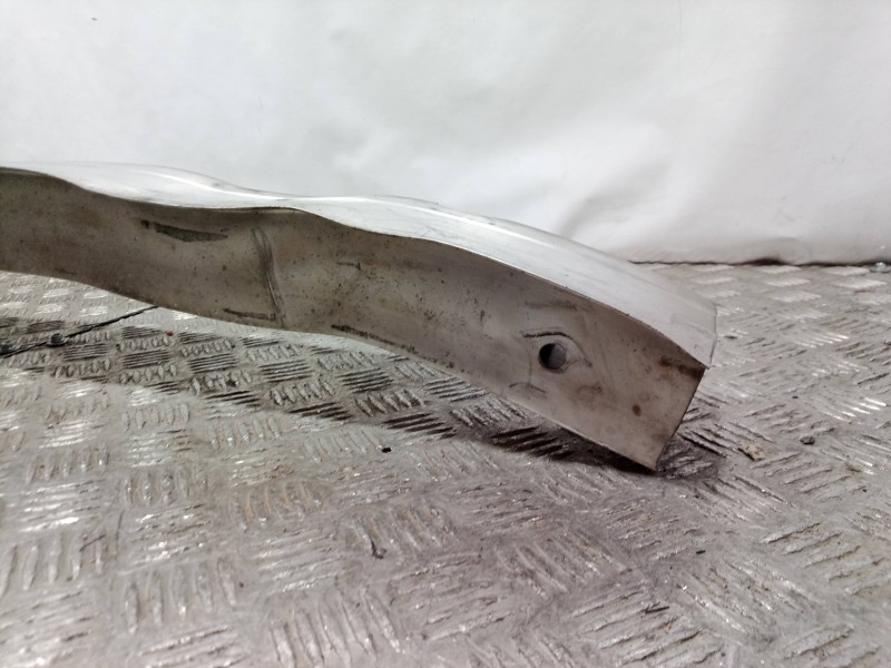 Recambio de refuerzo paragolpes delantero para audi a3 (8p) 1.6 fsi ambiente referencia OEM IAM 8P0807113 8P0807113 8P0807113