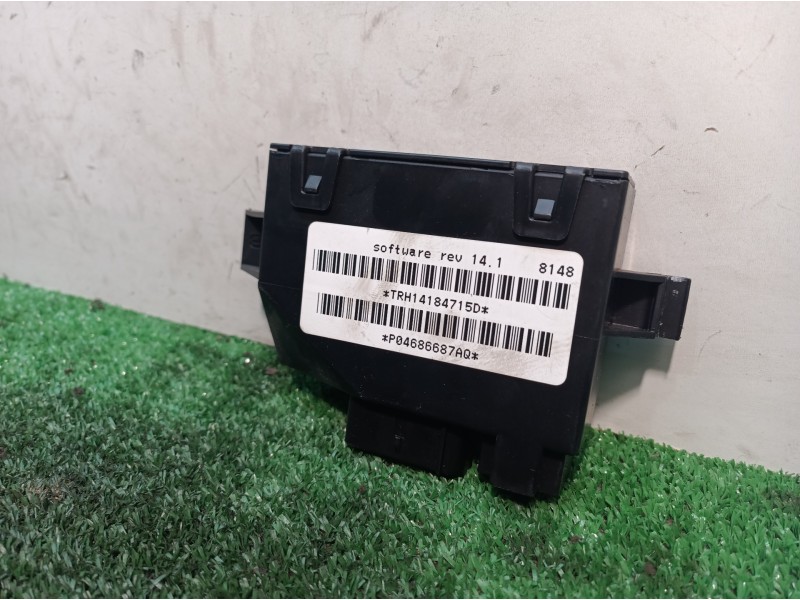 Recambio de centralita cierre para chrysler grand voyager limited referencia OEM IAM  P04686687AQ P04686687