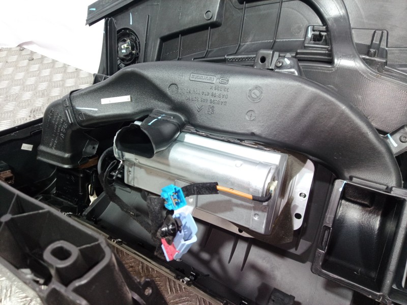 Recambio de salpicadero para peugeot 407 st confort referencia OEM IAM   