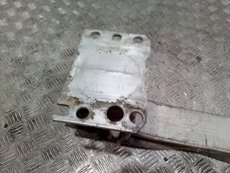 Recambio de refuerzo paragolpes delantero para audi a8 (4e2) referencia OEM IAM   