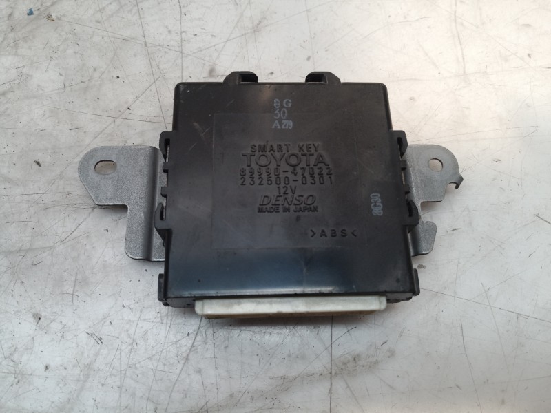 Recambio de modulo llave inteligente para toyota prius (nhw20) basis referencia OEM IAM 8999047022 8999047022 8999047022