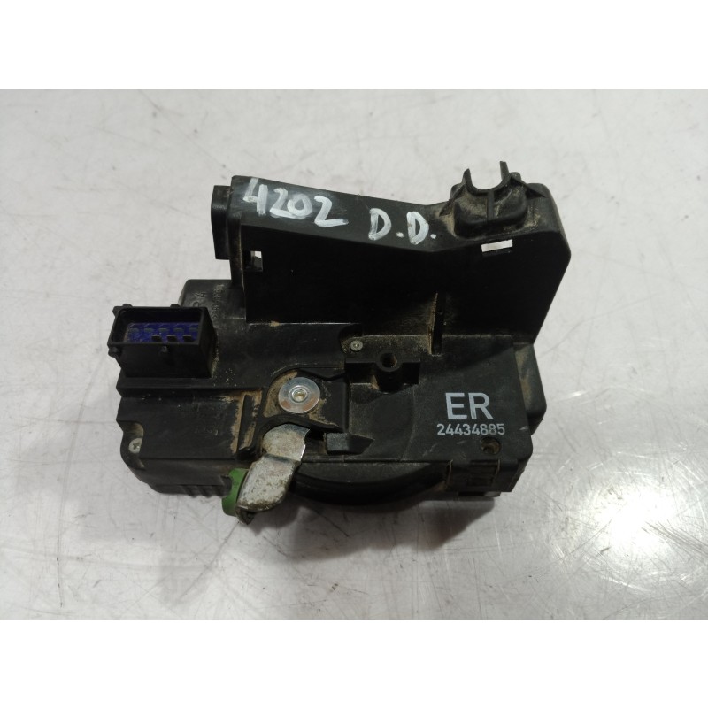 Recambio de cerradura puerta delantera derecha para opel combo (corsa c) cargo referencia OEM IAM 24434885 24434885 24434885