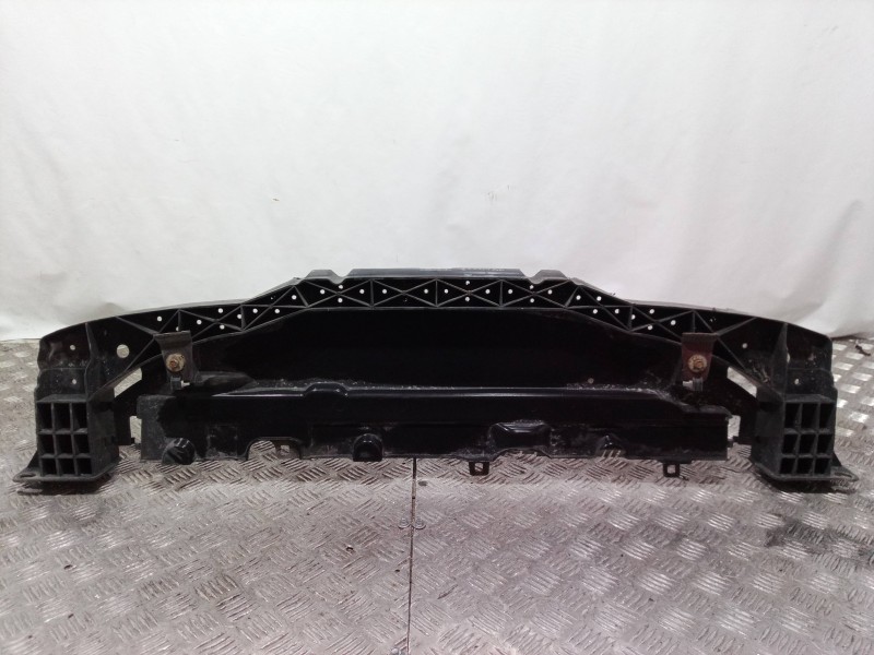 Recambio de defensa delantera para peugeot 207 confort referencia OEM IAM 9649583180 9649583180 9649583180