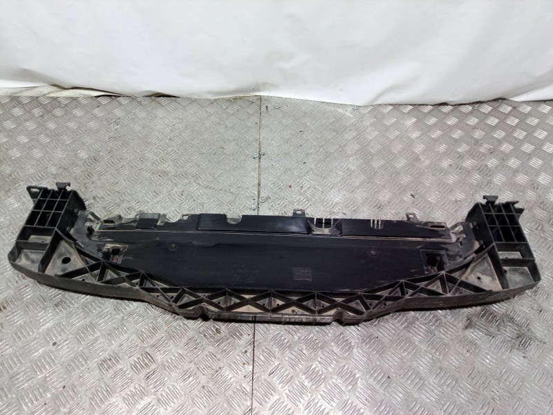 Recambio de defensa delantera para peugeot 207 confort referencia OEM IAM 9649583180 9649583180 9649583180