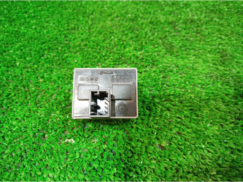 Recambio de mando elevalunas delantero izquierdo para seat ibiza (6l1) referencia OEM IAM 6Q0959858 6Q0959858 6Q0959858