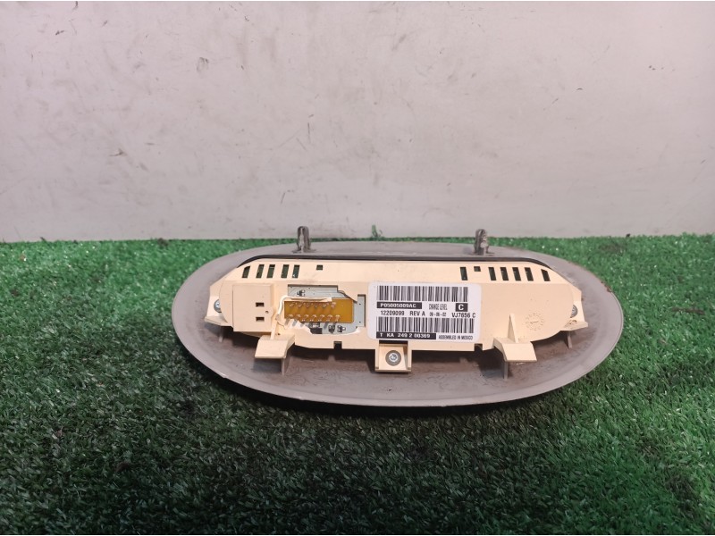 Recambio de pantalla multifuncion para chrysler grand voyager limited referencia OEM IAM  P05005009AC 12209099