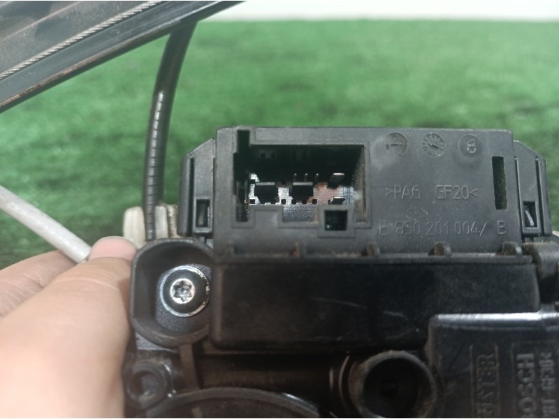 Recambio de elevalunas trasero izquierdo para volkswagen polo (6r1) advance referencia OEM IAM 6R0959811F S850311053B 