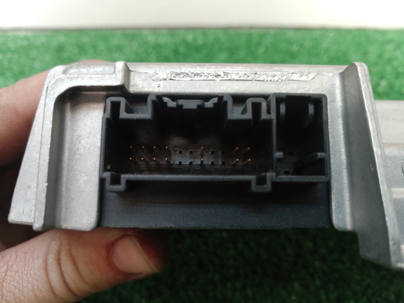 Recambio de centralita airbag para renault clio iii exception referencia OEM IAM 8200528764 8200528764 0285001510