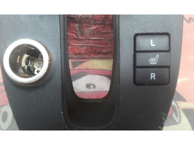 Recambio de mando retrovisor para toyota auris sport referencia OEM IAM 5891702130  