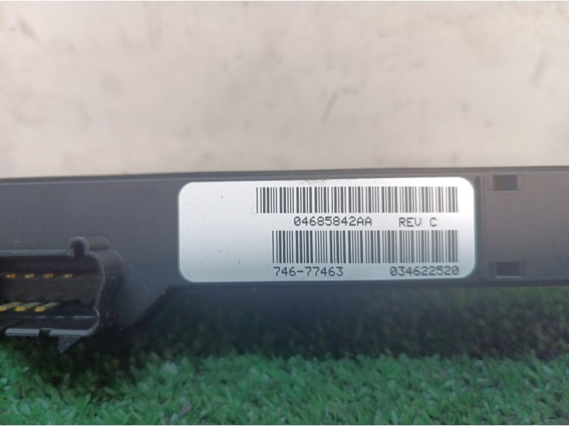 Recambio de warning para chrysler grand voyager limited referencia OEM IAM  04685842AA 04685842