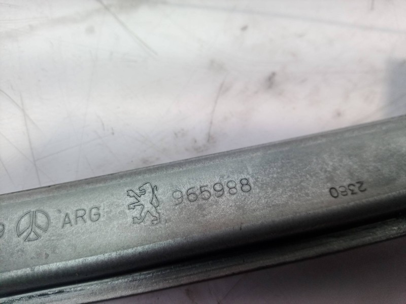 Recambio de elevalunas trasero izquierdo para peugeot 307 break / sw (s1) referencia OEM IAM 965988 965988 965988