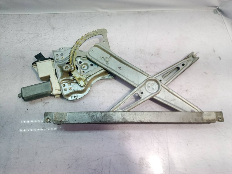 Recambio de elevalunas delantero derecho para toyota corolla (e12) referencia OEM IAM 0130822032 0130822032 0130822032