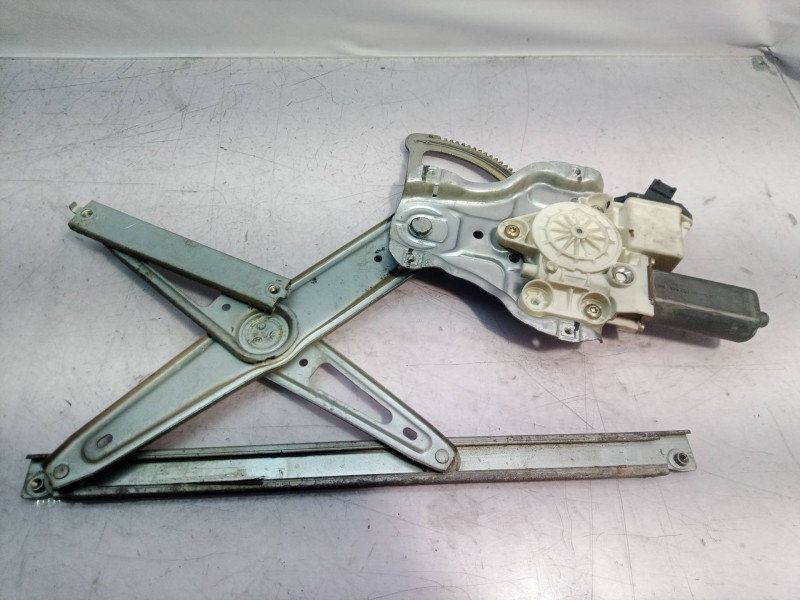 Recambio de elevalunas delantero derecho para toyota corolla (e12) referencia OEM IAM 0130822032 0130822032 0130822032