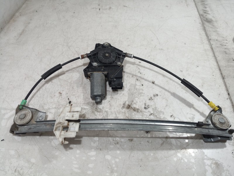 Recambio de elevalunas delantero izquierdo para peugeot 406 berlina (s1/s2) stdt referencia OEM IAM 111169 111169 111169