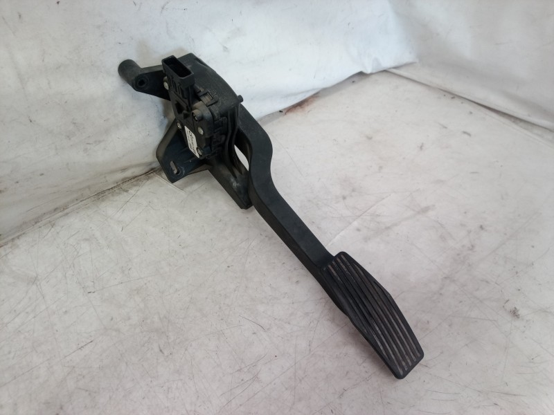 Recambio de pedal acelerador para opel corsa c sri referencia OEM IAM 9129423 9129423 9129423