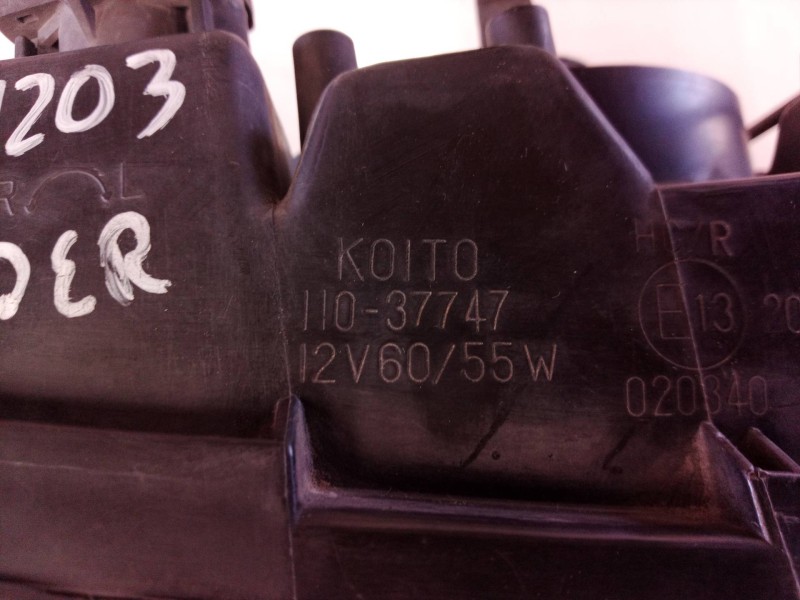 Recambio de faro derecho para mitsubishi montero (v20/v40) 2500 td gl (2-ptas.) referencia OEM IAM  11037753 11037747