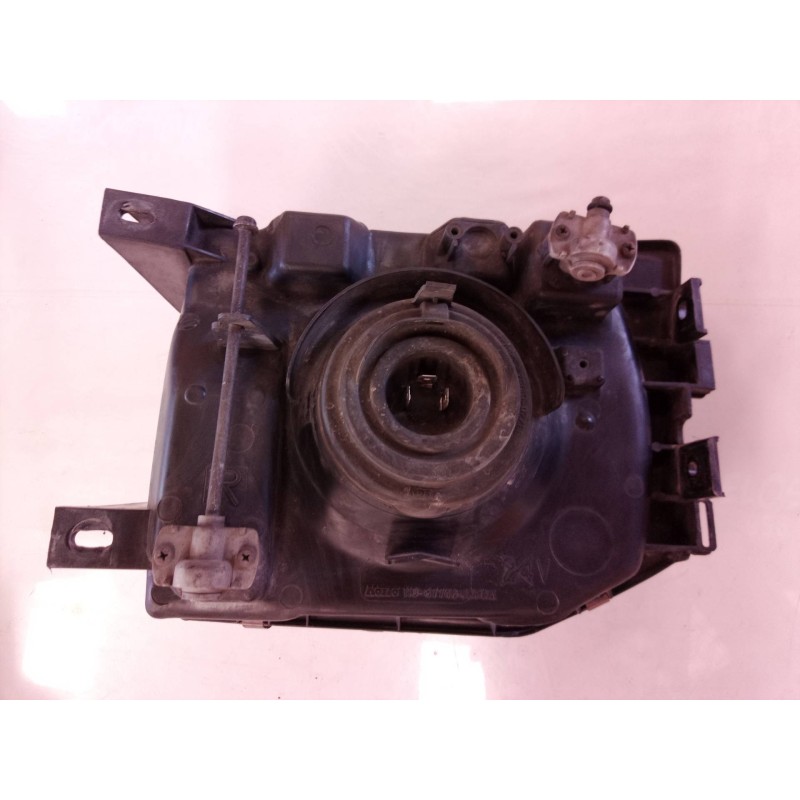 Recambio de faro derecho para mitsubishi montero (v20/v40) 2500 td gl (2-ptas.) referencia OEM IAM  11037753 11037747