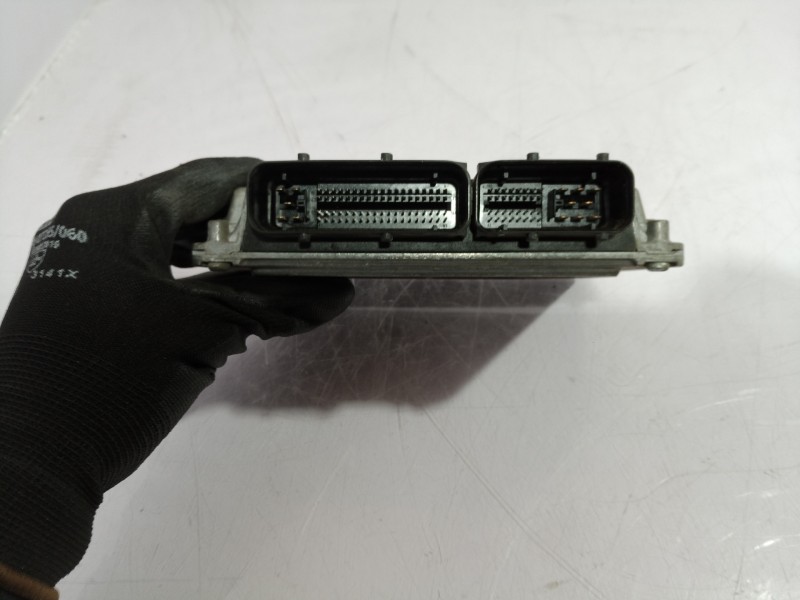 Recambio de centralita motor uce para skoda fabia (6y2/6y3) fresh referencia OEM IAM 047906033E 047906033 047906033