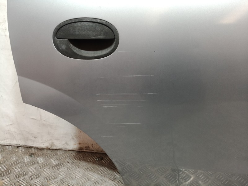 Recambio de puerta trasera derecha para opel corsa c sri referencia OEM IAM   