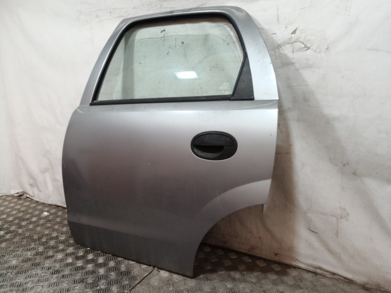 Recambio de puerta trasera izquierda para opel corsa c sri referencia OEM IAM   