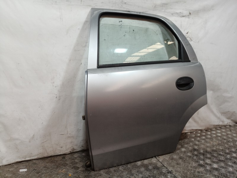 Recambio de puerta trasera izquierda para opel corsa c sri referencia OEM IAM   