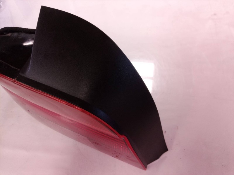 Recambio de piloto trasero izquierdo para bmw serie 5 berlina (e39) 530d referencia OEM IAM 8358031 2VP00724001 14603300