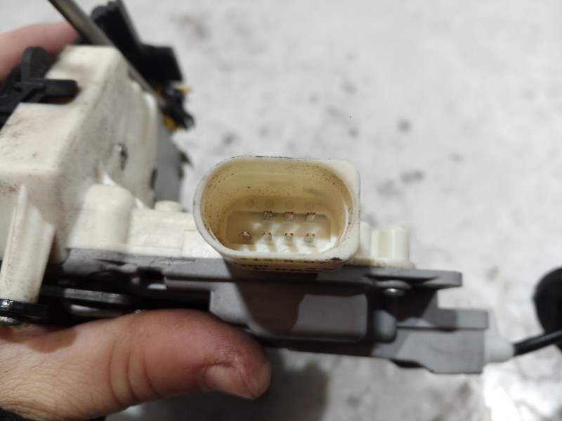 Recambio de cerradura puerta trasera derecha para audi a8 (4e2) referencia OEM IAM   