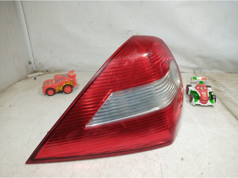 Recambio de piloto trasero izquierdo para renault megane ii classic berlina referencia OEM IAM   