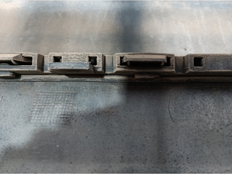 Recambio de paragolpes trasero para volkswagen bora berlina (1j2) highline referencia OEM IAM 1J5807521 1J5807521 1J5807521