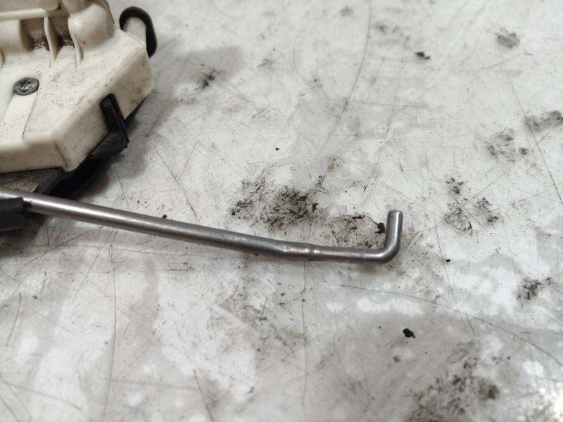 Recambio de cerradura puerta trasera derecha para audi a8 (4e2) referencia OEM IAM   