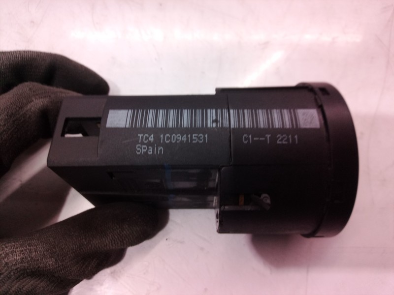 Recambio de mando luces para volkswagen polo berlina (6n2) trendline referencia OEM IAM 1C0941531 1C0941531 1C0941531