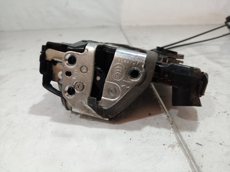 Recambio de cerradura puerta delantera derecha para toyota rav 4 (a3) executive referencia OEM IAM A046693 A046693 A046693