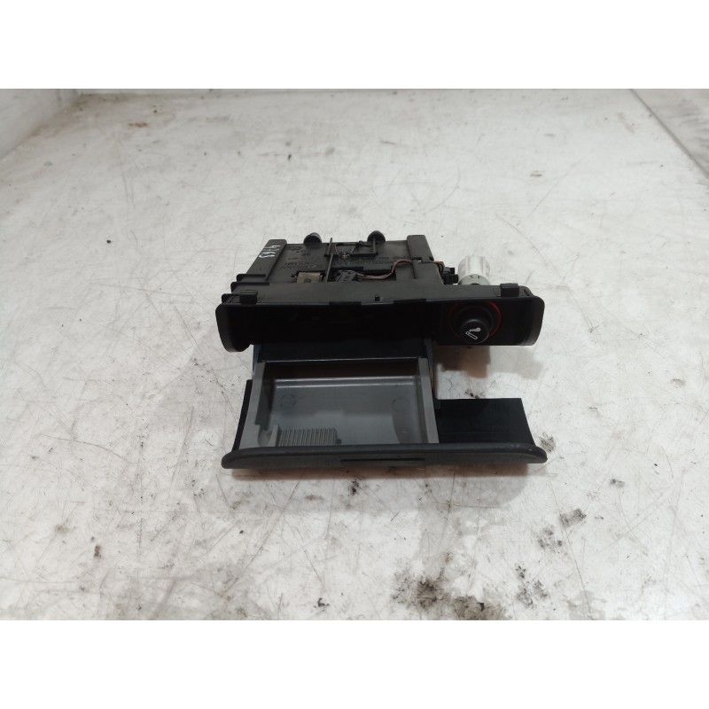 Recambio de cenicero para audi tt (8n3/8n9) 1.8 t coupe (110kw) referencia OEM IAM 8N0857951 8N0857951 8N0857951